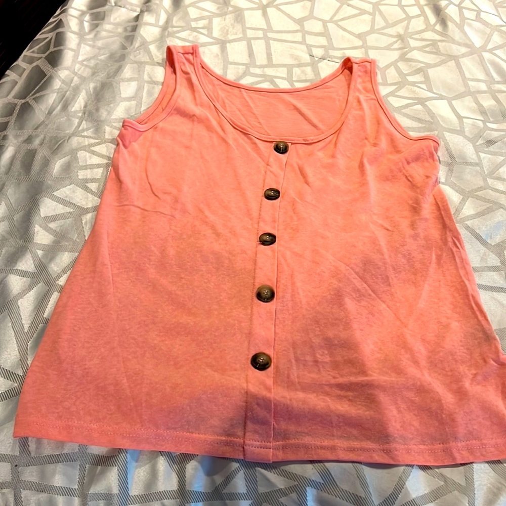 Peach button accessory tank
